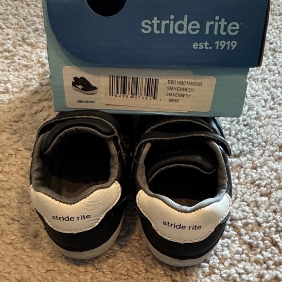 Stride Rite Kennedy Infant Sneakers - Size 6M - Picture 4 of 5
